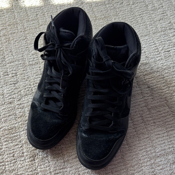 Nike Black High-Top Sneakers - Picture 3 of 9